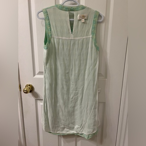 Julie Brown size M , color Green - Picture 6 of 8